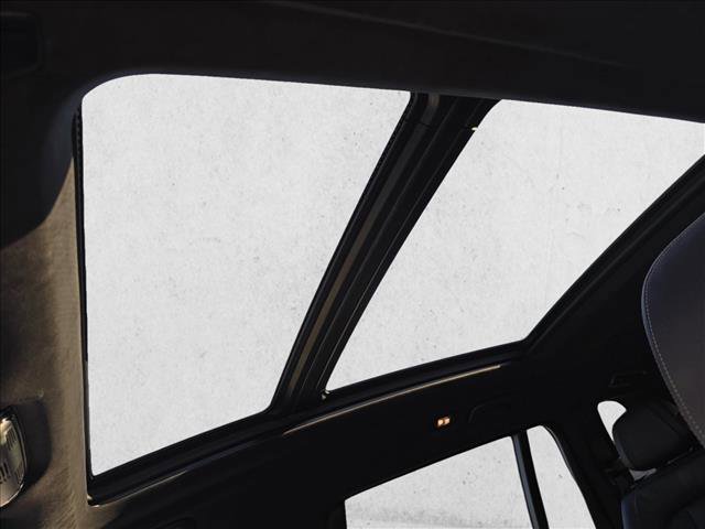 Used 2021 BMW X7 M50i w/ Dynamic Handling Package image 29