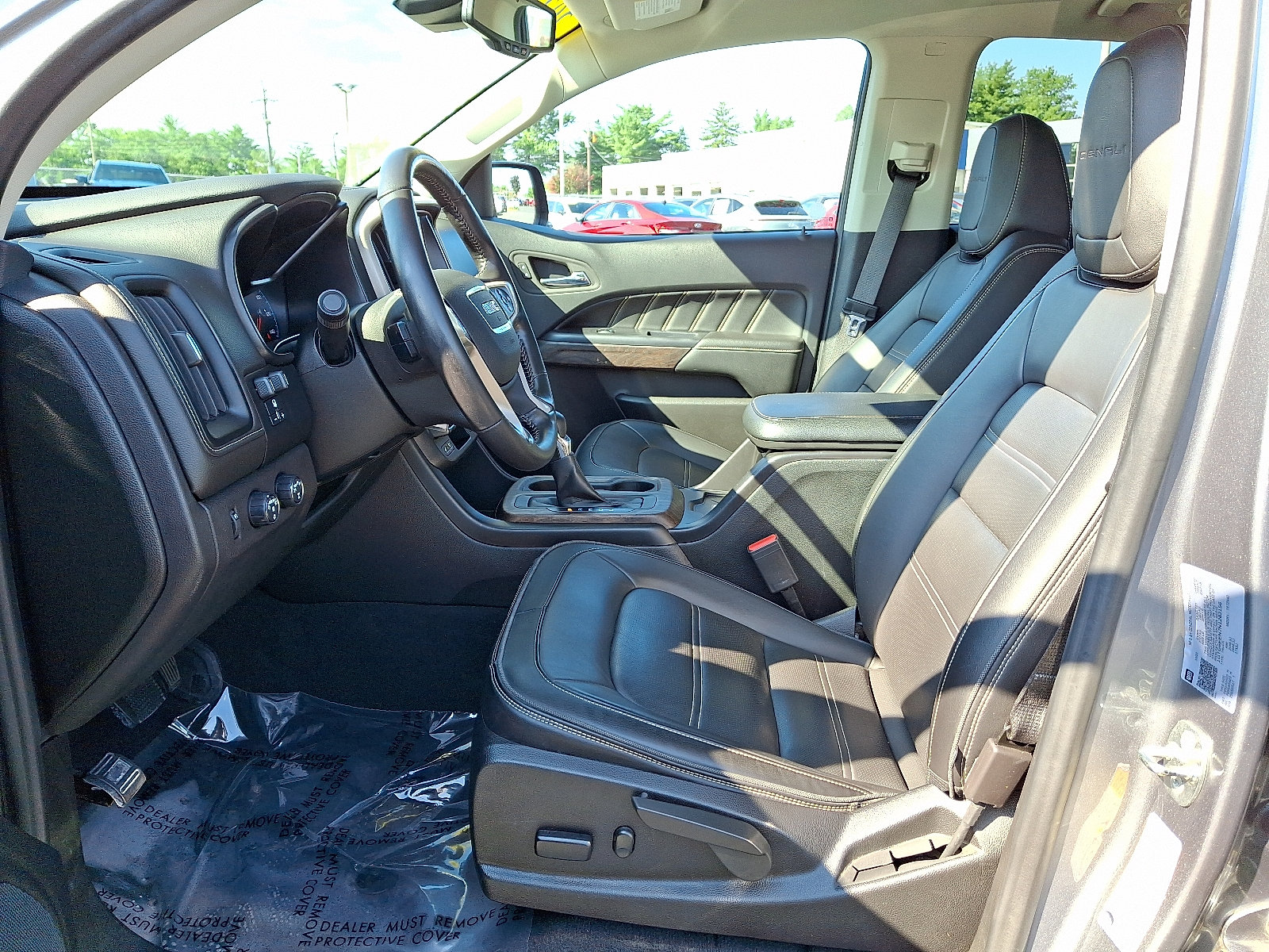 Certified 2022 GMC Canyon Denali AWD/4WD image 13