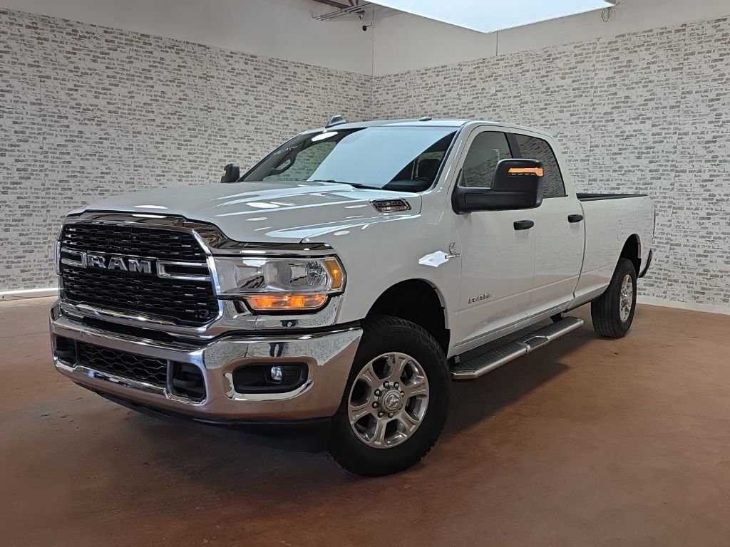Used 2024 RAM 3500 Big Horn image 3