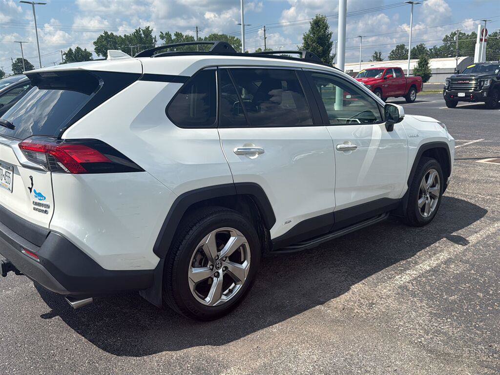 Used 2019 Toyota RAV4 Limited AWD/4WD image 2