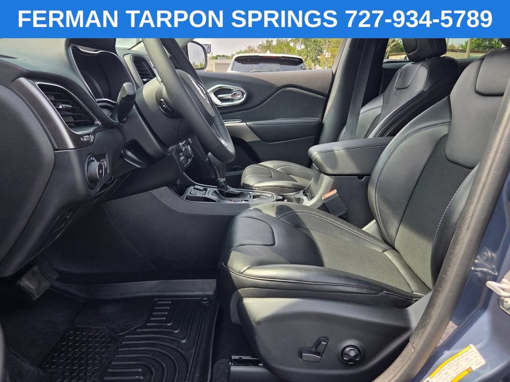 Used 2020 Jeep Cherokee Latitude Plus FWD image 13