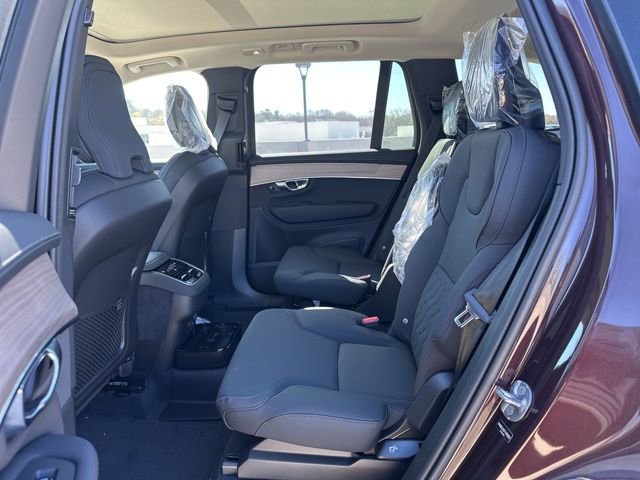 New 2026 Volvo XC90 B6 Plus w/ Protection Package Premier AWD/4WD image 11