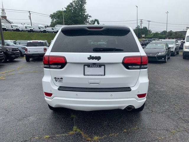 Used 2022 Jeep Grand Cherokee Laredo X AWD/4WD image 7