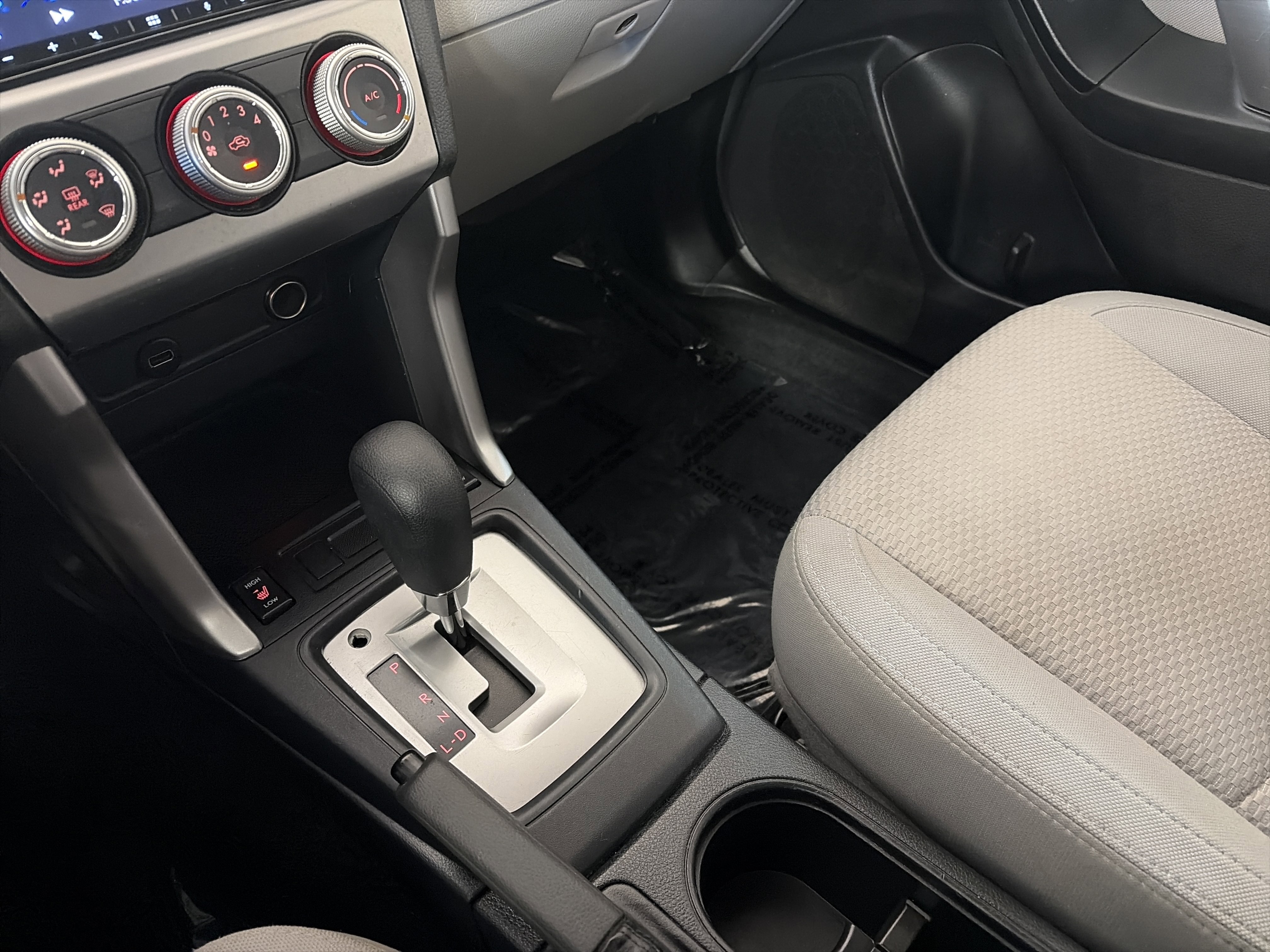 Used 2016 Subaru Forester 2.5i Premium w/ All-Weather Package image 24