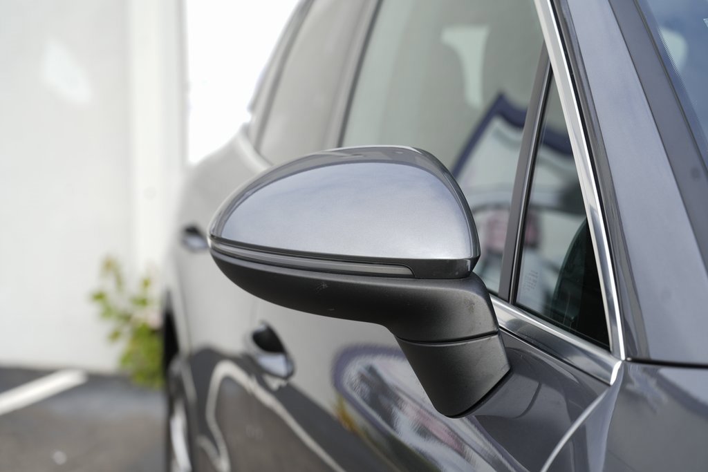 Used 2020 Porsche Cayenne image 9