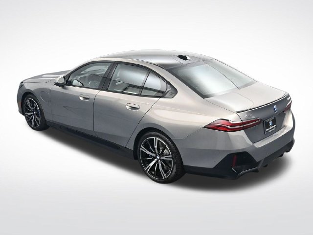 New 2027 BMW 550e xDrive AWD/4WD image 27