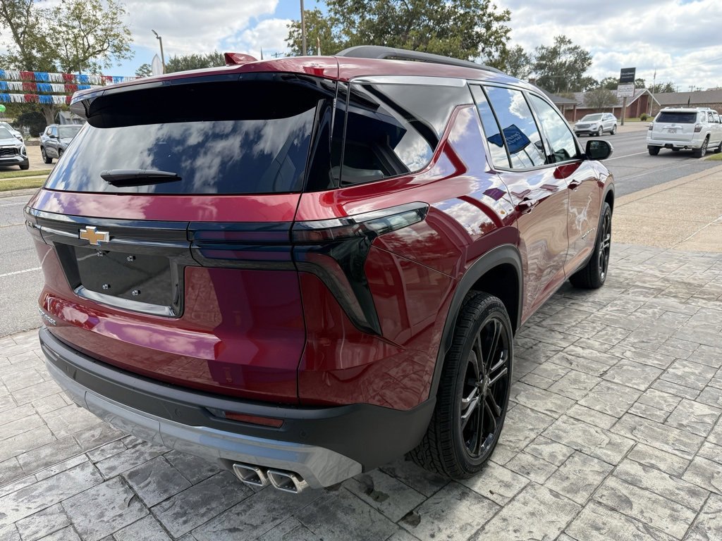 New 2026 Chevrolet Traverse LT w/ LPO, Floor Liner Package image 4