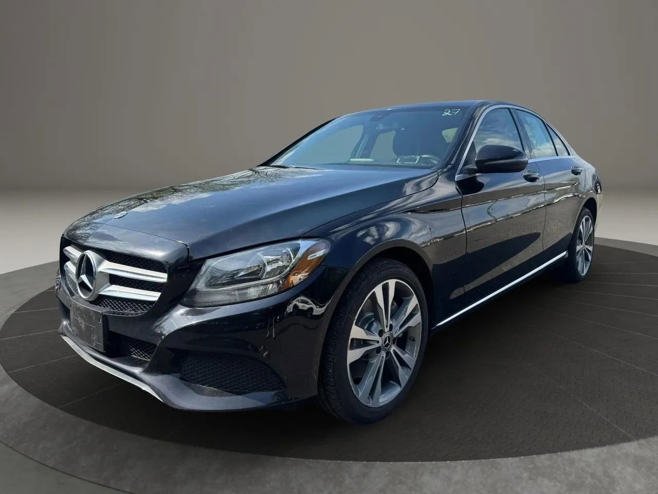 Used 2018 Mercedes-Benz C 300 4MATIC Sedan image 1