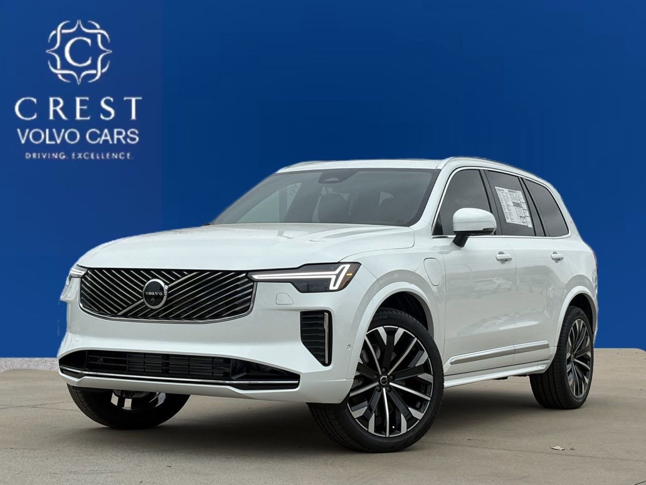 New 2026 Volvo XC90 T8 Plus