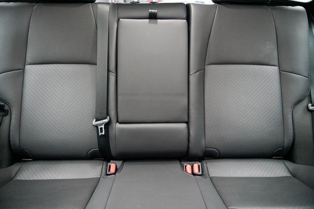 Used 2024 Toyota Venza Limited image 25