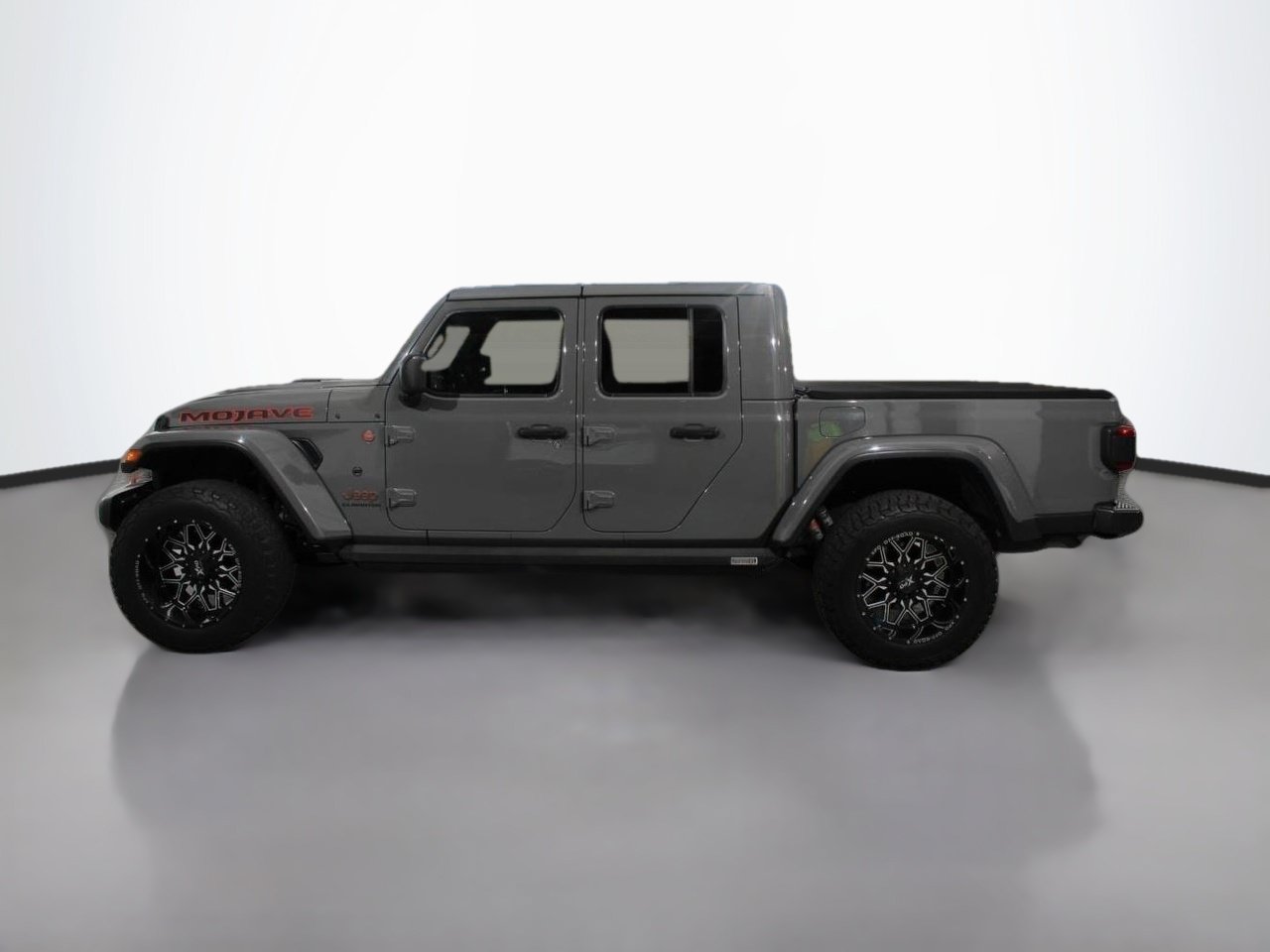 Used 2021 Jeep Gladiator Mojave AWD/4WD image 2