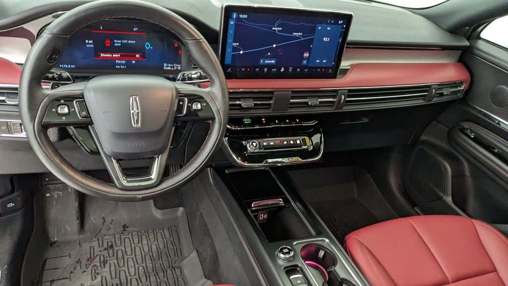 Used 2025 Lincoln Corsair Grand Touring w/ Towing Package image 4