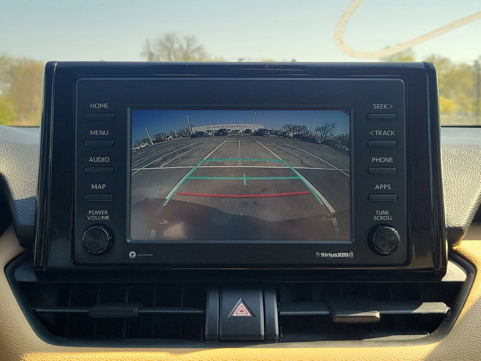 Used 2021 Toyota RAV4 LE AWD/4WD image 30