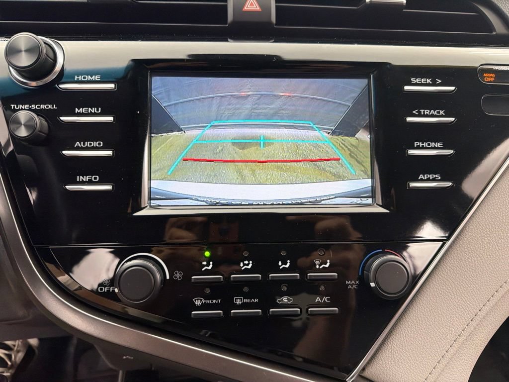 Used 2018 Toyota Camry LE FWD image 17
