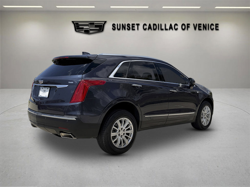 Used 2019 Cadillac XT5 FWD image 3