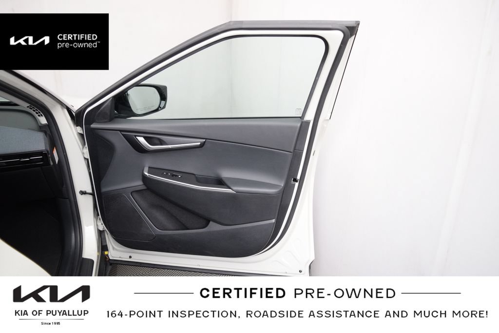 Certified 2024 Kia EV6 Light AWD/4WD image 16