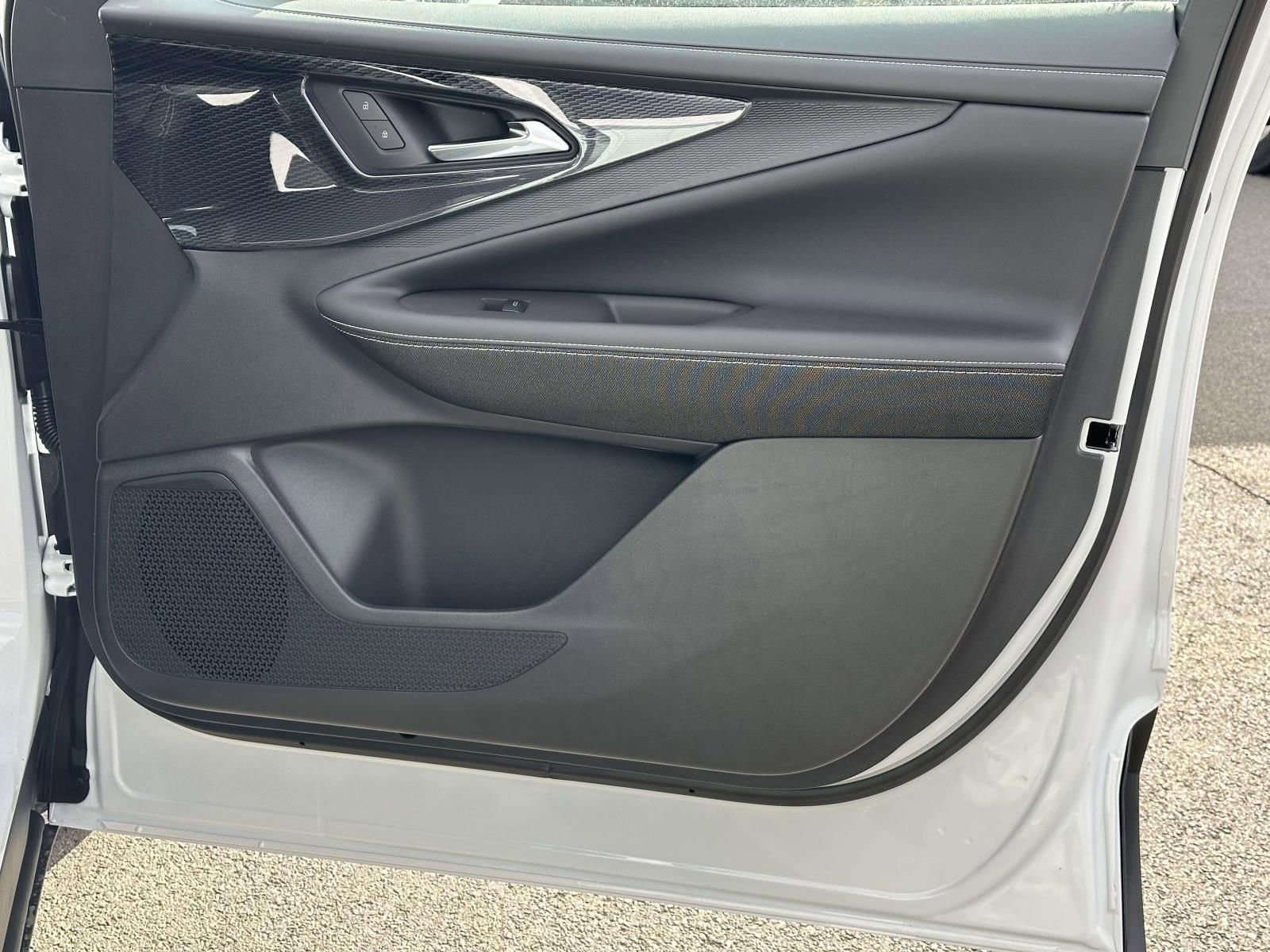 New 2026 Chevrolet Blazer EV LT image 26