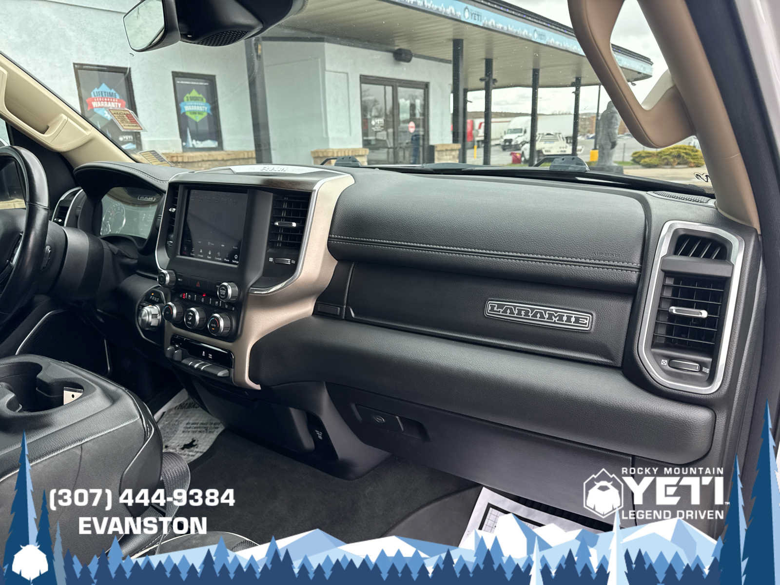Used 2021 RAM 1500 Laramie AWD/4WD image 14