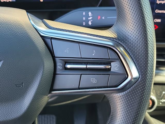 Certified 2025 Chevrolet Equinox EV LT image 23