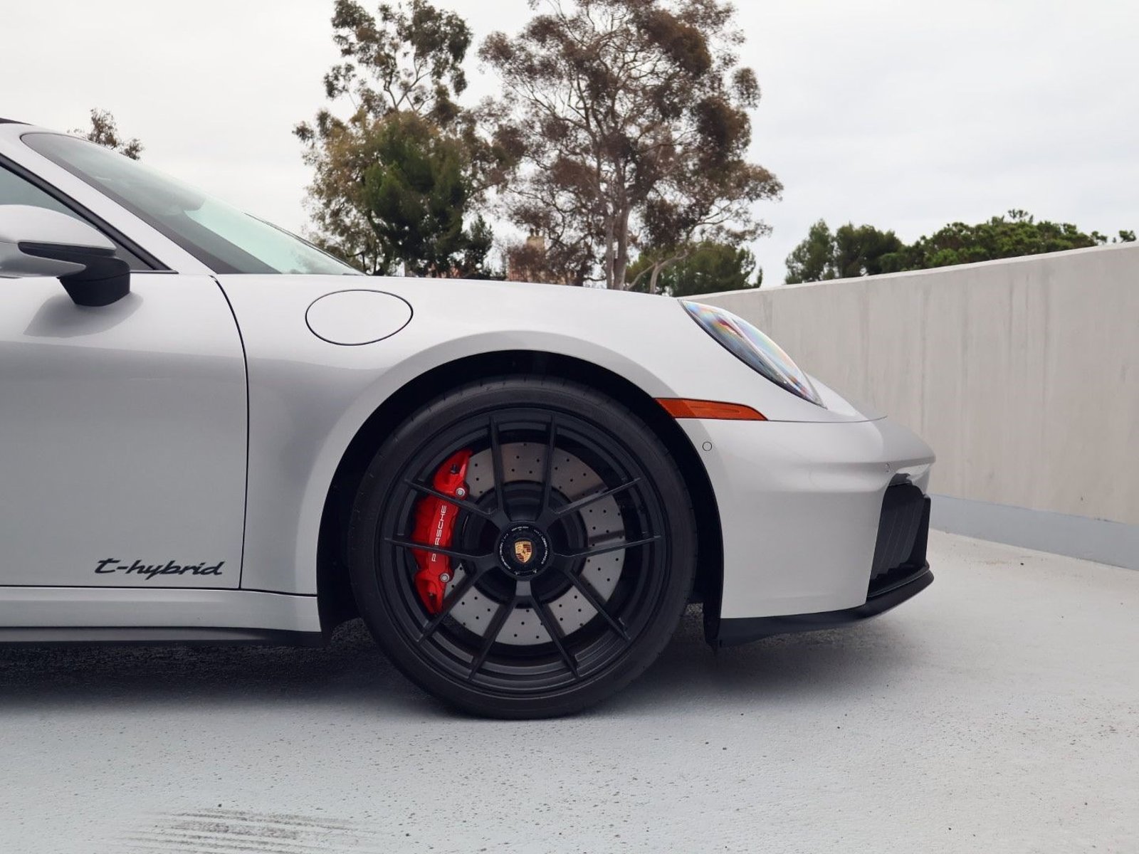Certified 2026 Porsche 911 Targa 4 GTS AWD/4WD image 12