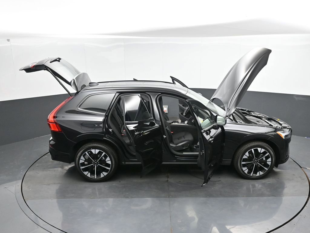 New 2026 Volvo XC60 B5 Plus w/ Protection Package Premier image 49