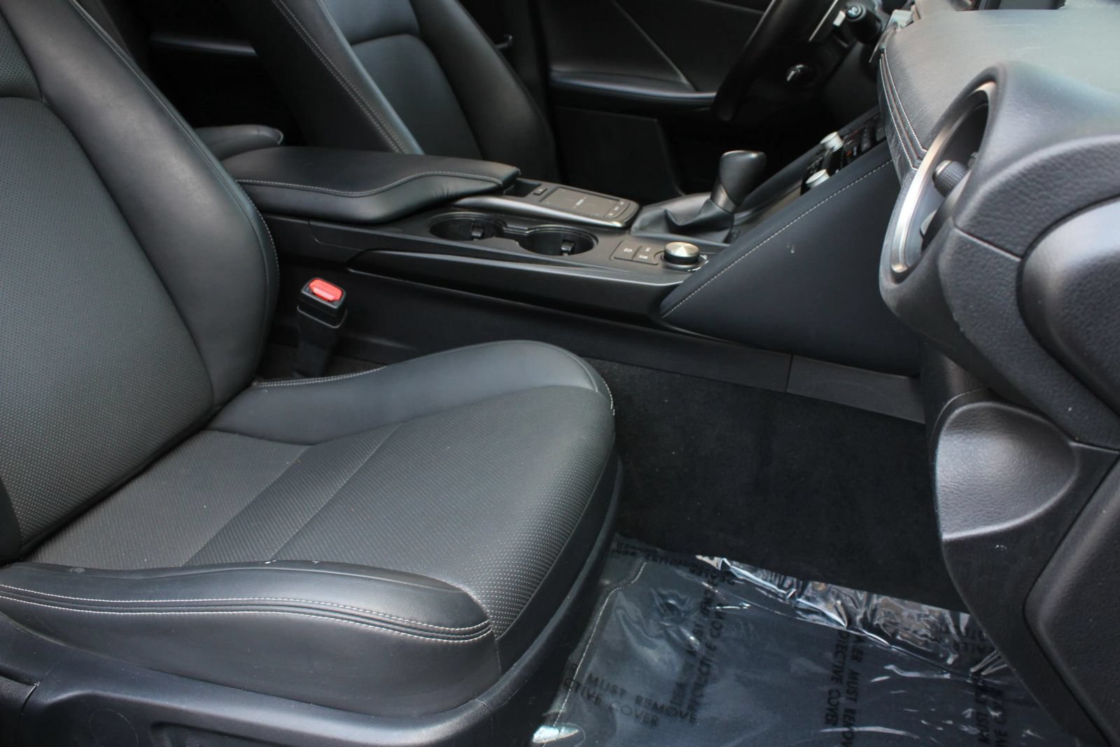 Used 2022 Lexus IS 300 AWD w/ Premium Package image 30