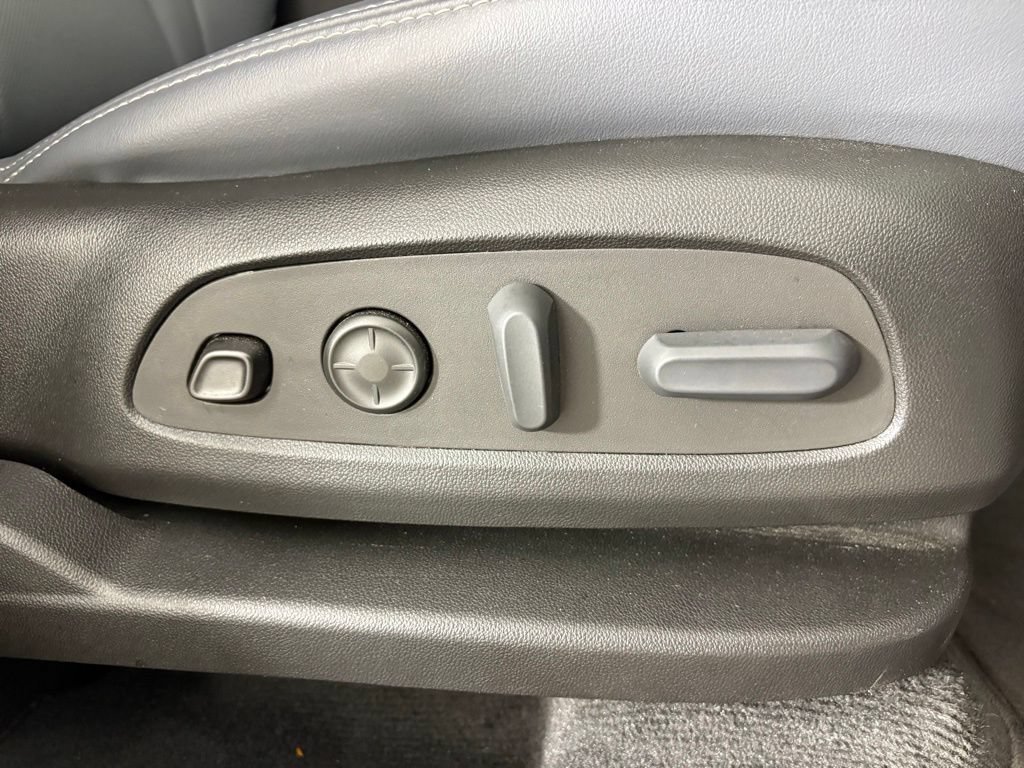 Used 2022 Buick Enclave Premium FWD image 40