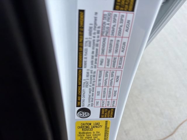 Certified 2026 Toyota Prius XLE FWD image 35