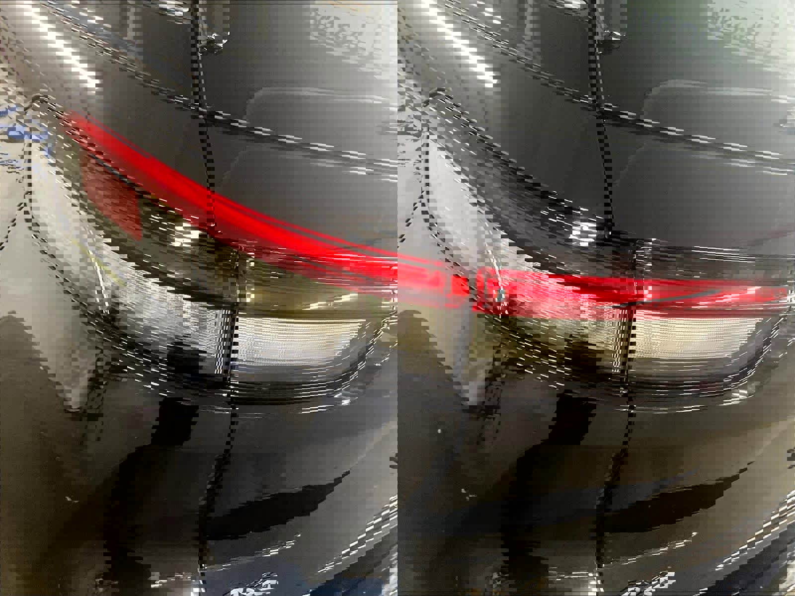 Used 2024 Jeep Grand Cherokee Limited image 34