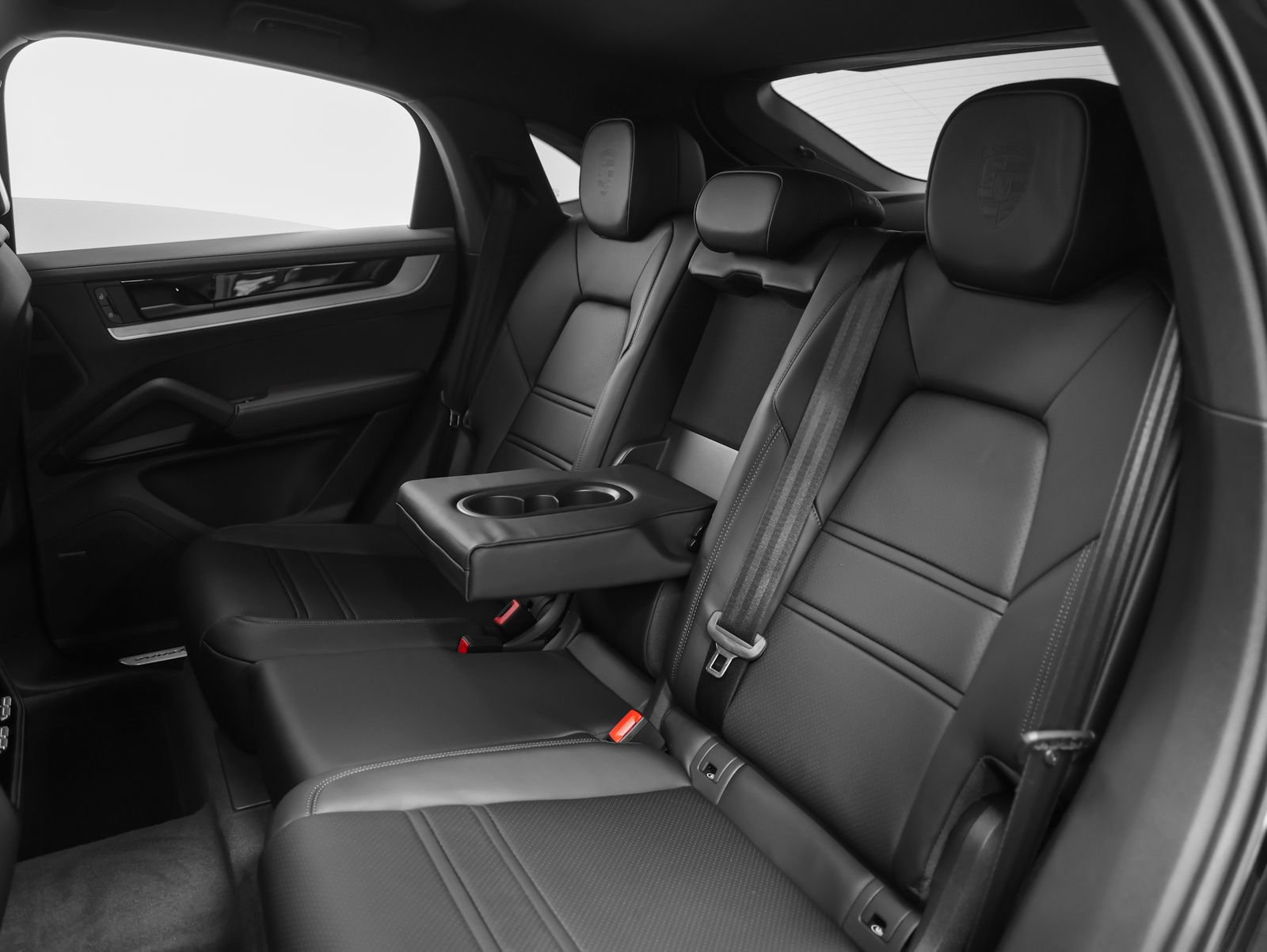 New 2026 Porsche Cayenne Coupe AWD/4WD image 46
