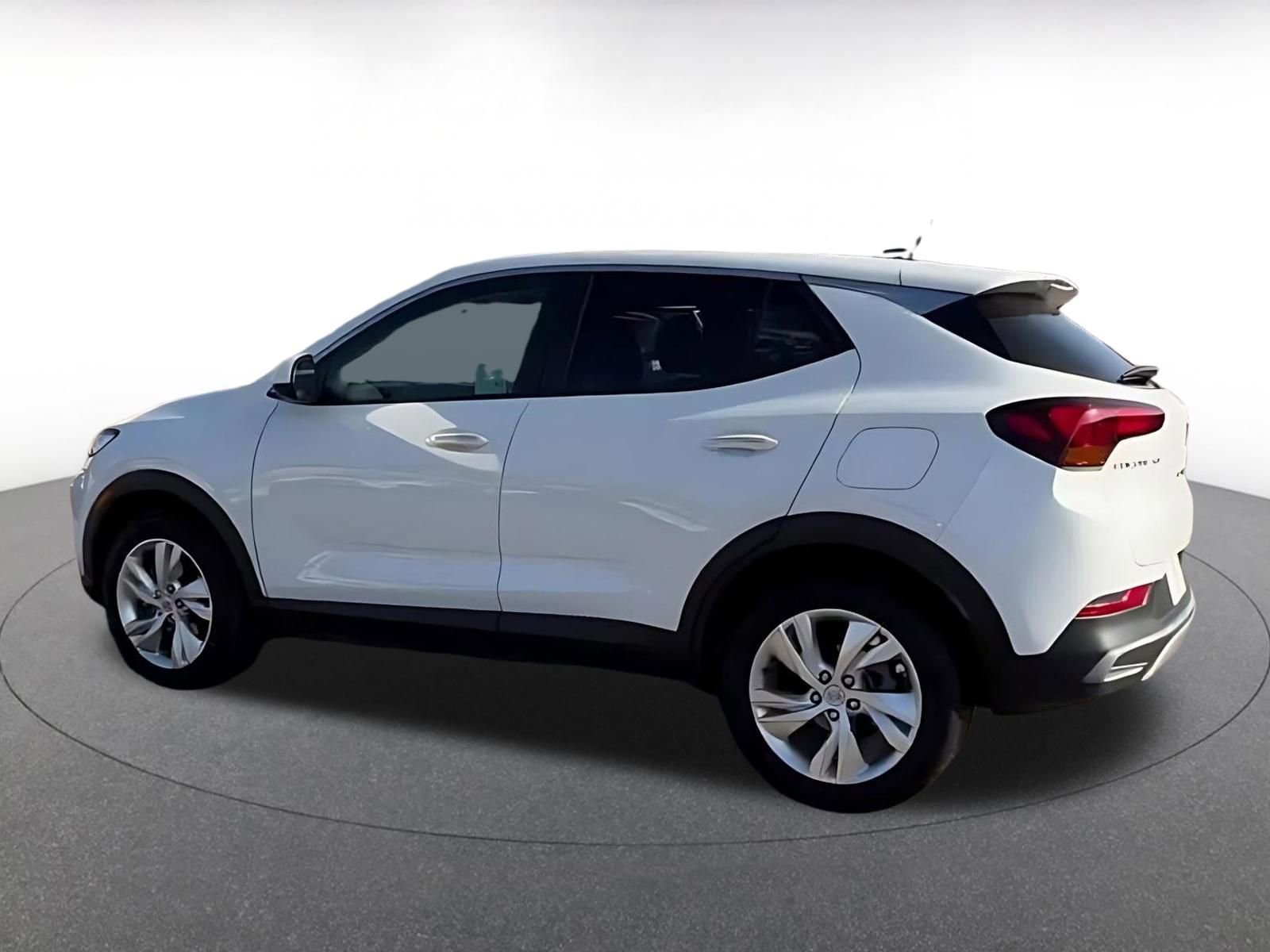 Used 2025 Buick Encore GX Preferred image 9