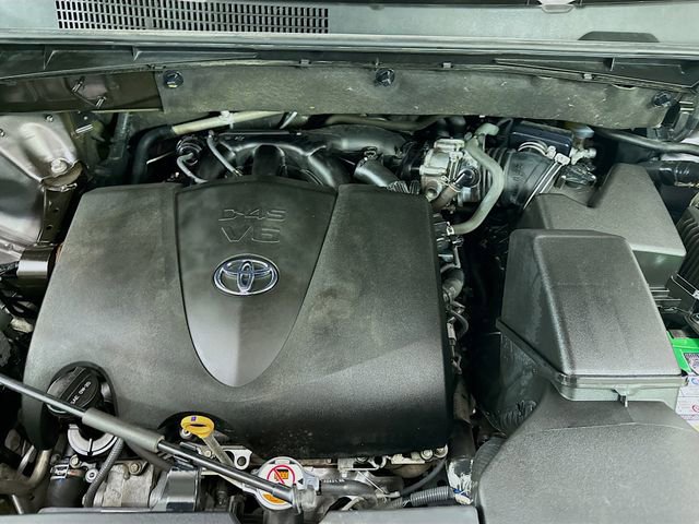Used 2019 Toyota Highlander Limited image 33
