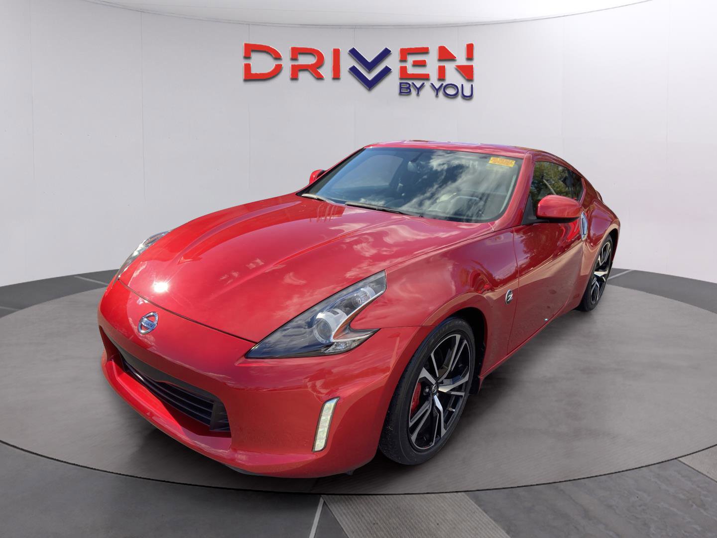 Used 2019 Nissan 370Z Touring Sport image 2