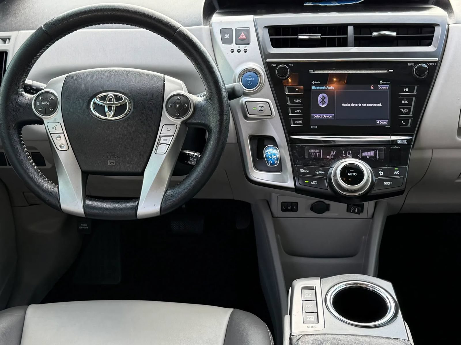 Used 2016 Toyota Prius V Four FWD image 12