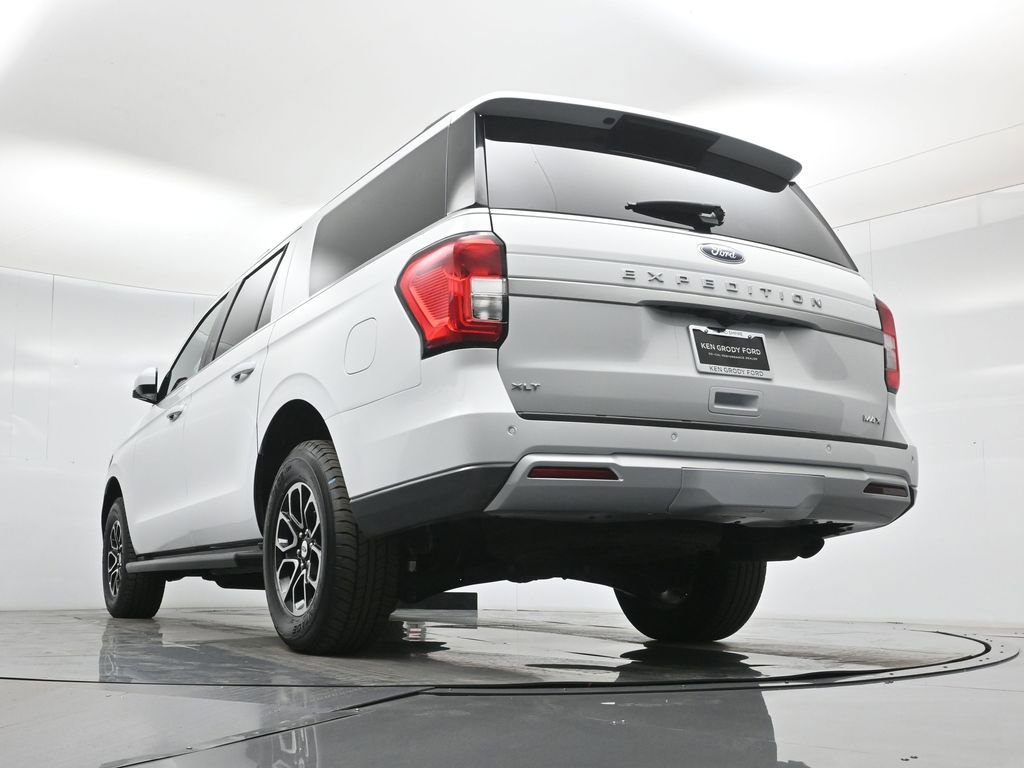 Used 2024 Ford Expedition Max XLT image 52