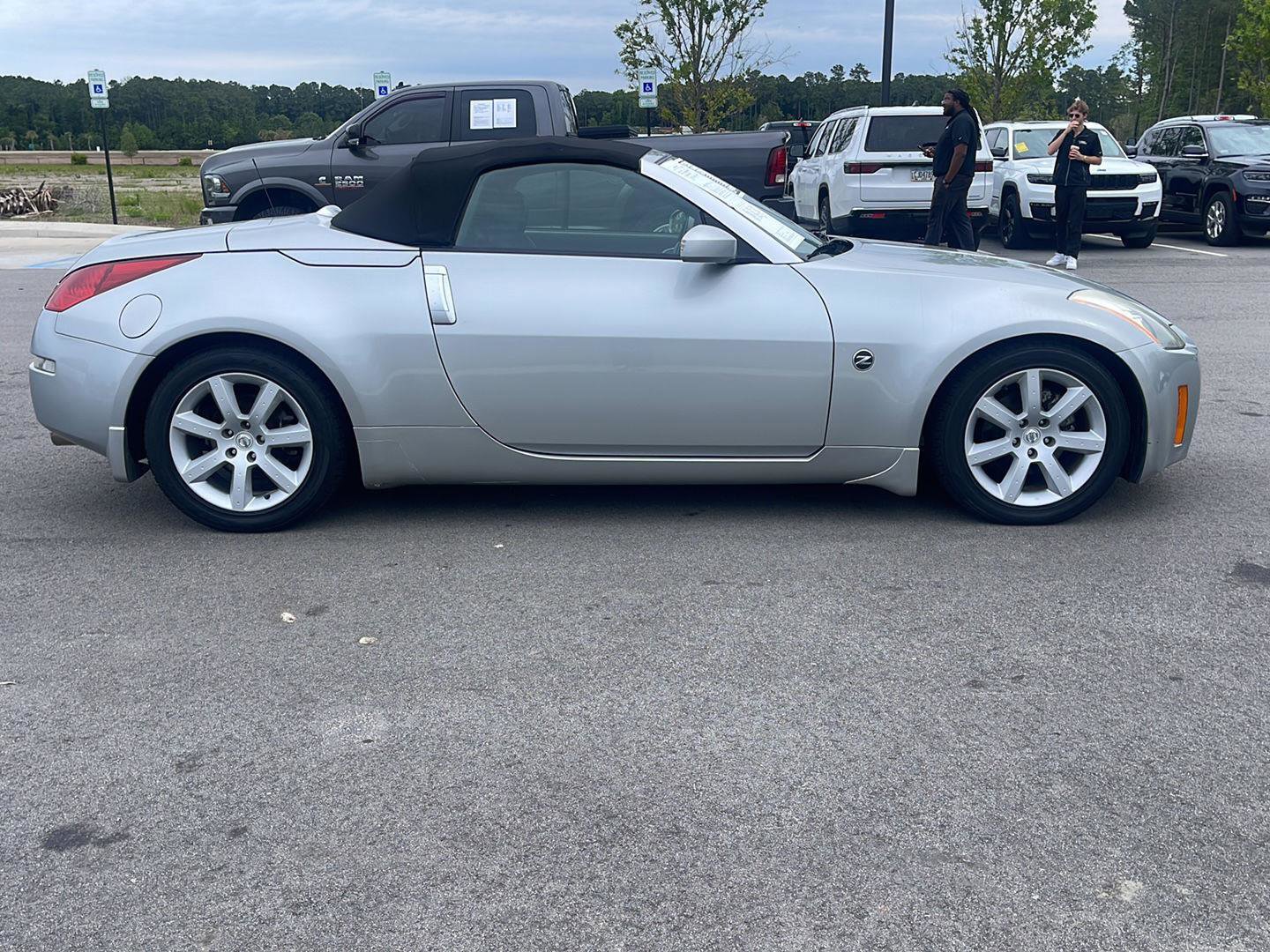 Used 2004 Nissan 350Z Touring RWD image 8