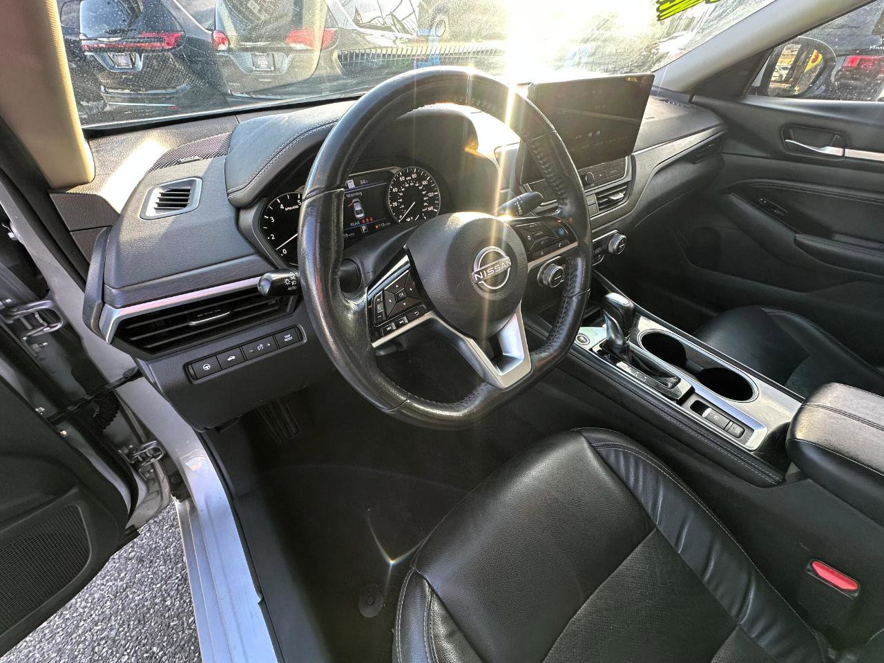 Used 2023 Nissan Altima 2.5 SL FWD image 8