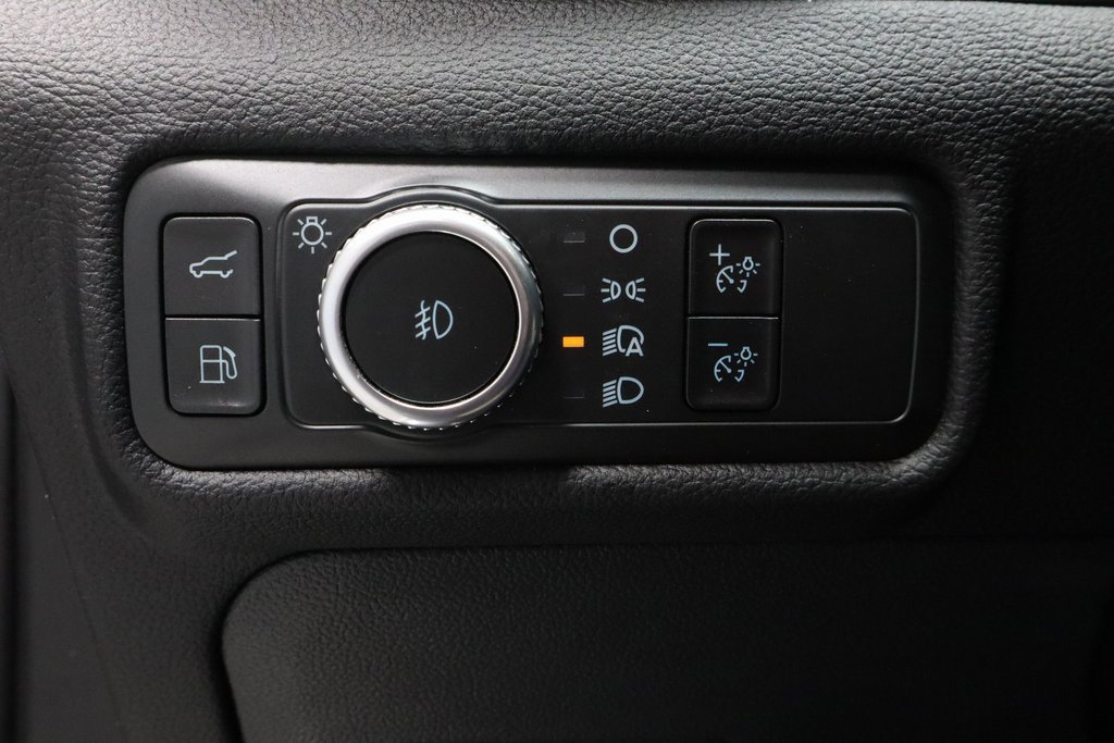 Certified 2022 Ford Explorer Limited w/ Hybrid Equipment Group 310A image 27