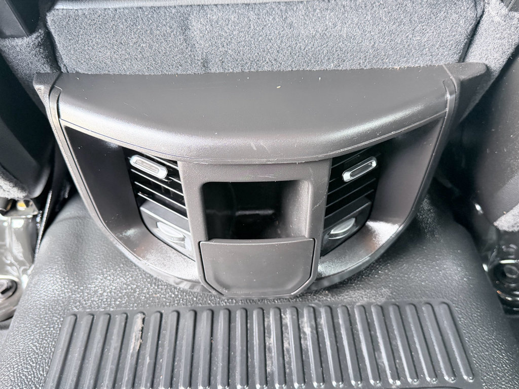 Used 2025 RAM 3500 Tradesman AWD/4WD image 28