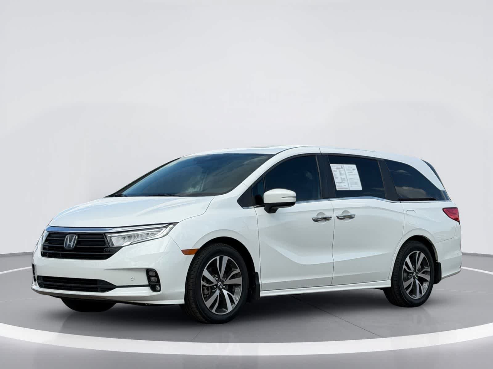 Used 2022 Honda Odyssey Touring image 2