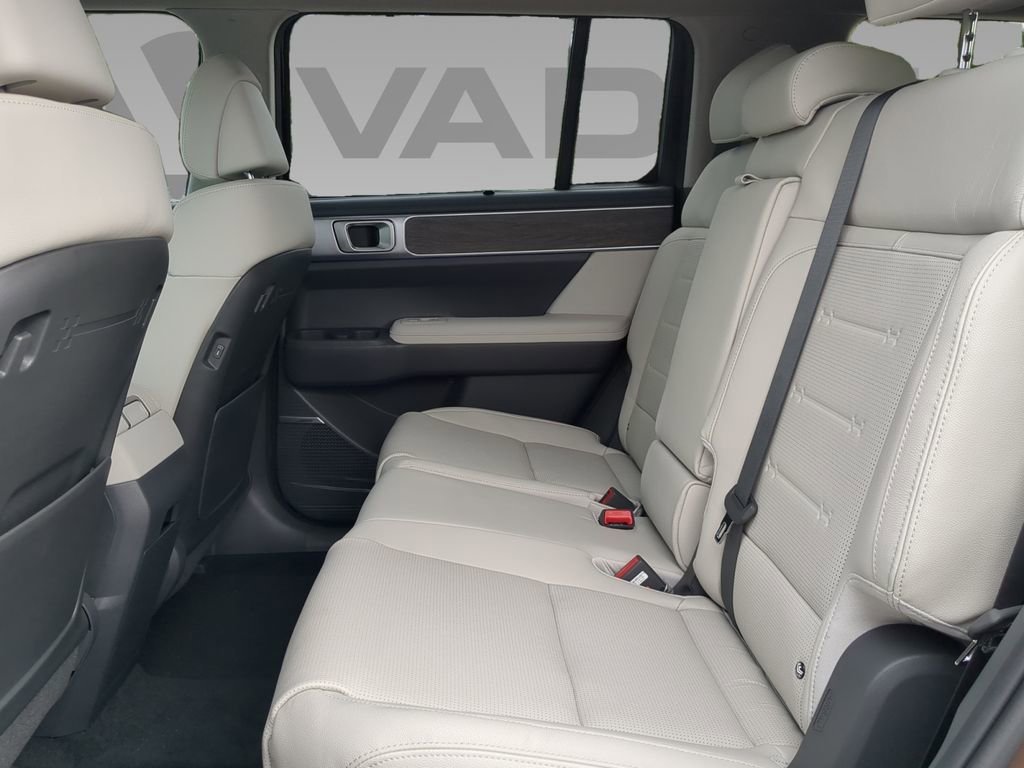 New 2025 Hyundai Santa Fe Limited image 15