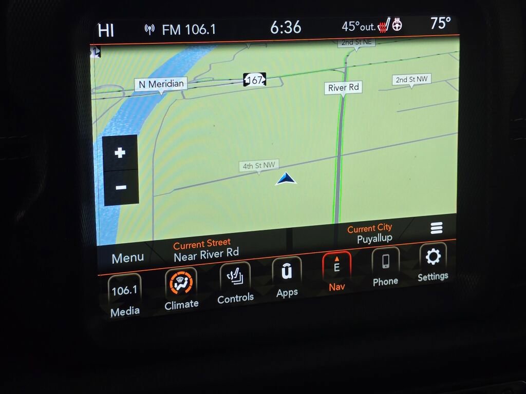 Used 2022 Jeep Wrangler Unlimited Sahara w/ Cold Weather Group image 30