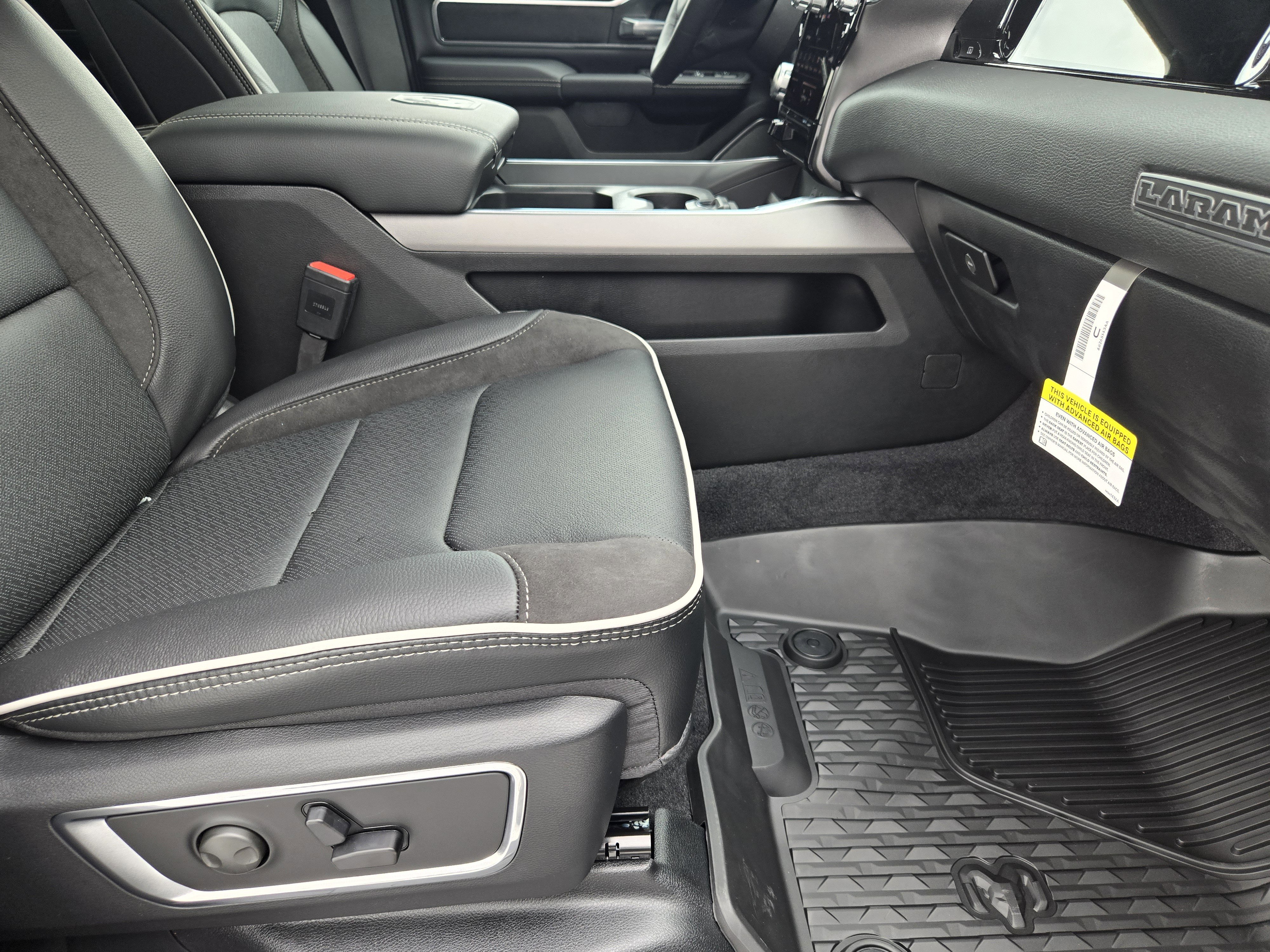 New 2026 RAM 1500 Laramie image 12