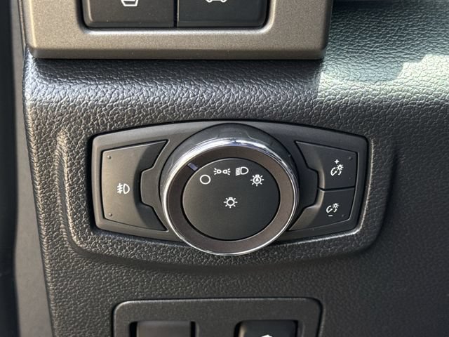 Used 2019 Ford Expedition XLT w/ Equipment Group 202A RWD image 25