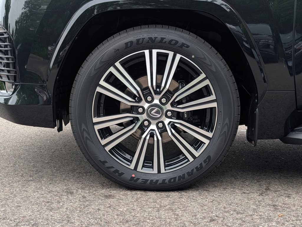 New 2026 Lexus LX 600 4WD w/ Luxury Package image 7