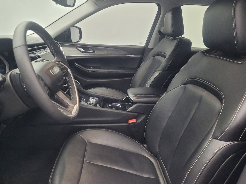 Used 2022 Jeep Grand Cherokee Limited 4xe image 17