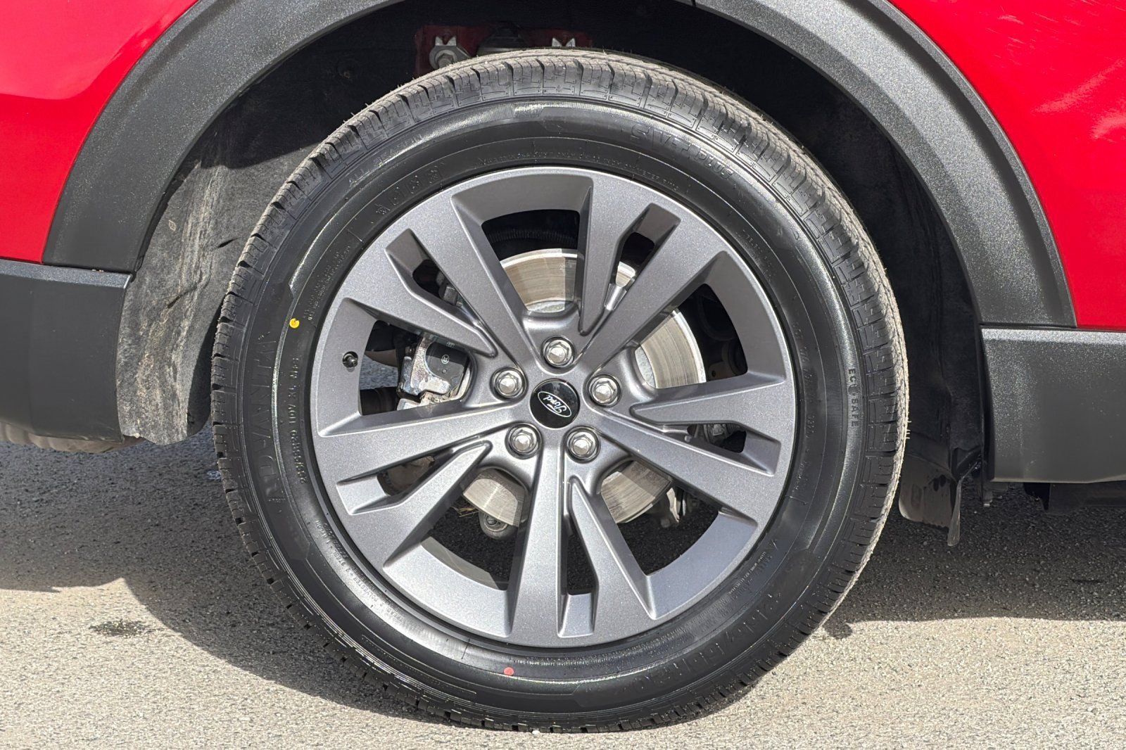 Used 2022 Ford Explorer XLT w/ Equipment Group 202A RWD image 34