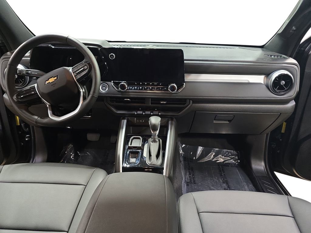 Used 2024 Chevrolet Colorado LT w/ LT Convenience Package III RWD image 11