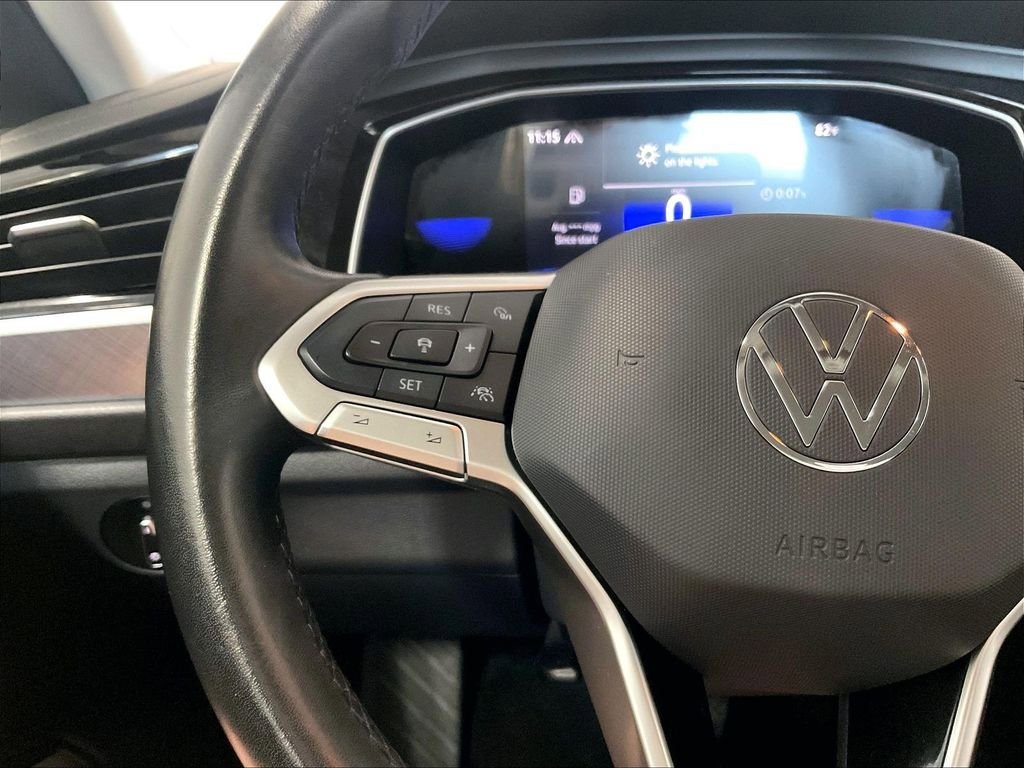 Certified 2024 Volkswagen Jetta SE FWD image 22