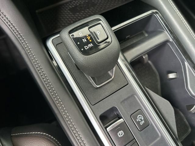 Used 2024 Nissan Pathfinder Platinum AWD/4WD image 21